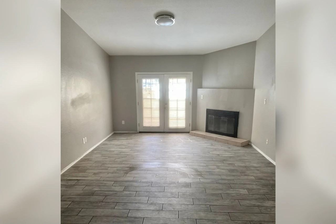 2401 W Avalon Dr - Photo 2 of 6