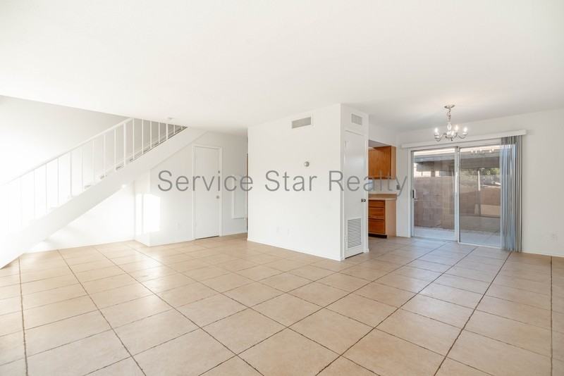 1624 W Village Way - Photo 5 of 30