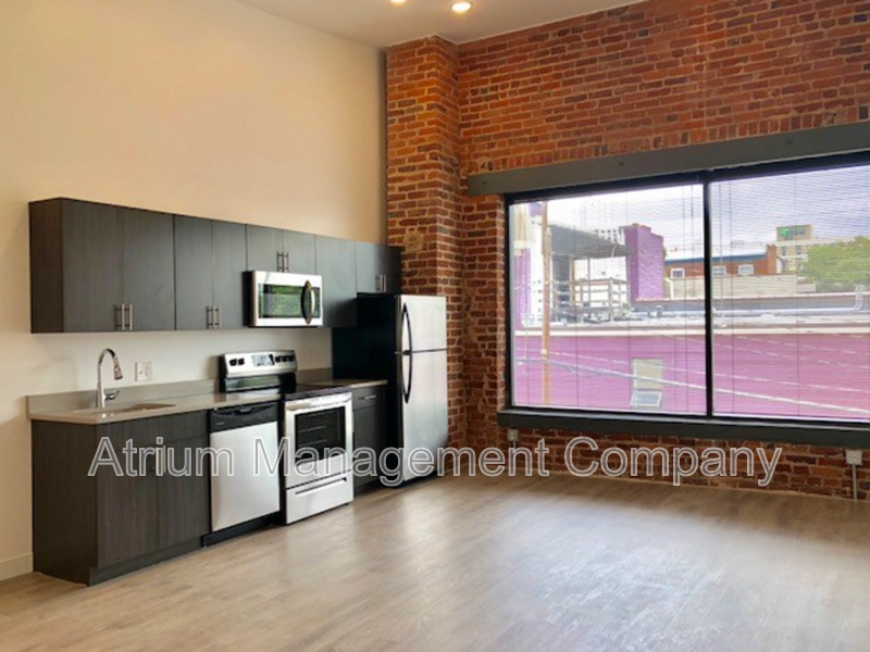 106 S Foushee St #306 - Photo 7 of 20