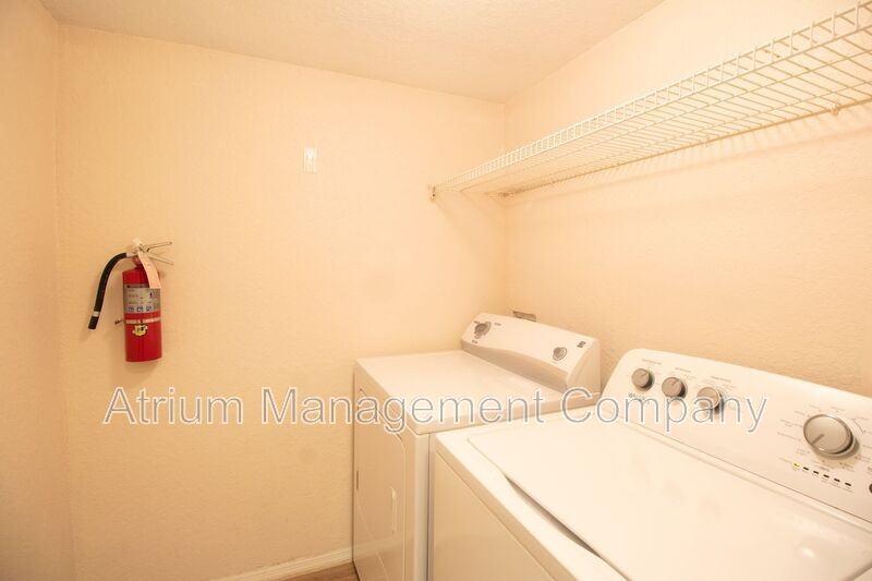 820 Camargo Way #105 - Photo 4 of 40