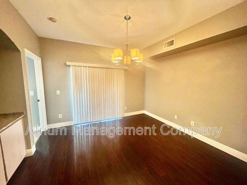 822 Camargo Way #306 - Photo 3 of 13