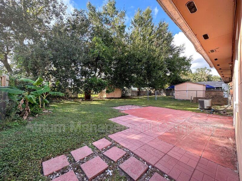 5314 Kempston Dr - Photo 2 of 20