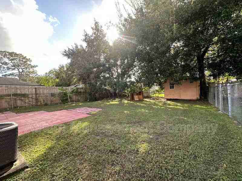 5314 Kempston Dr - Photo 3 of 20