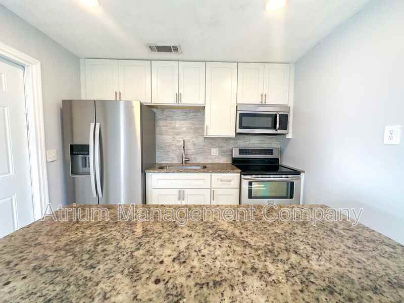 5314 Kempston Dr - Photo 6 of 20