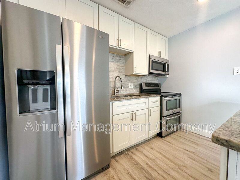 5314 Kempston Dr - Photo 7 of 20