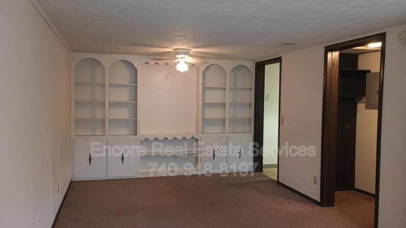 885 N 21st St - Photo 2 of 6