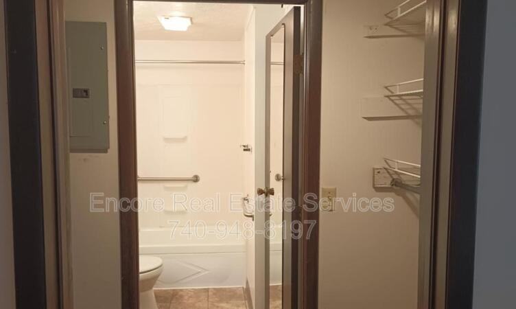 885 N 21st St - Photo 4 of 6