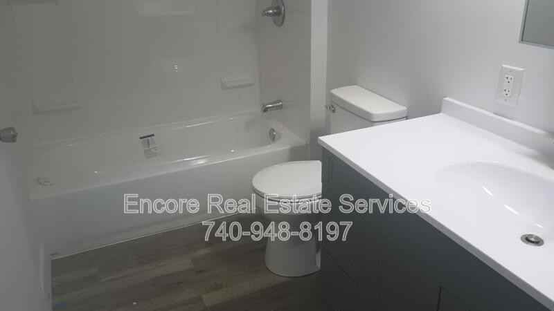 325 Hudson Ave - Photo 3 of 10