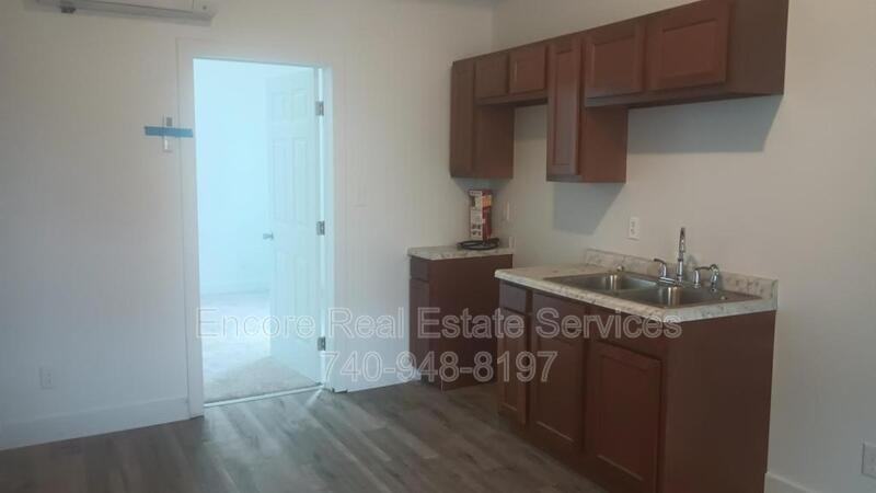 325 Hudson Ave - Photo 6 of 10