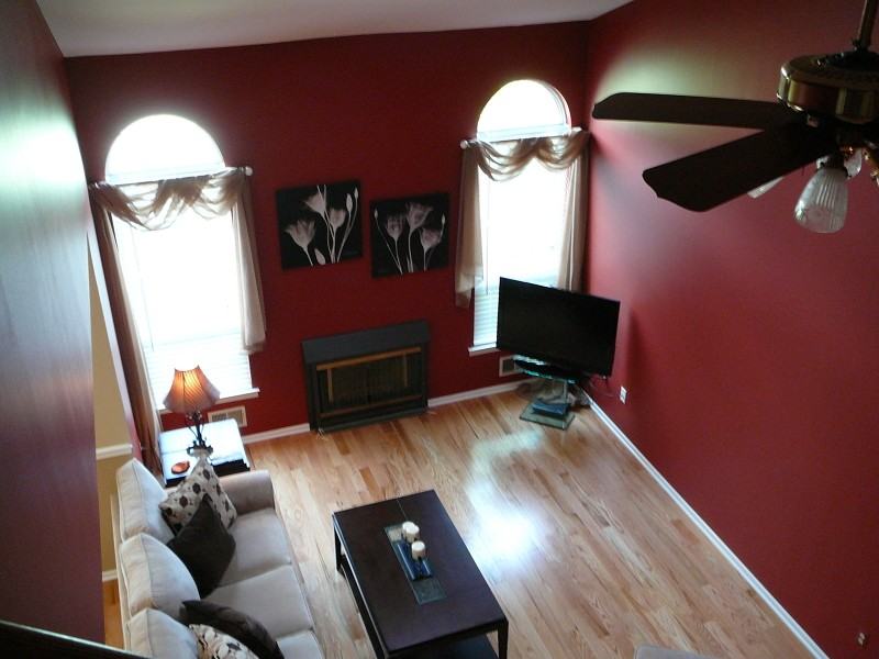 268 Laurel Ct - Photo 3 of 6