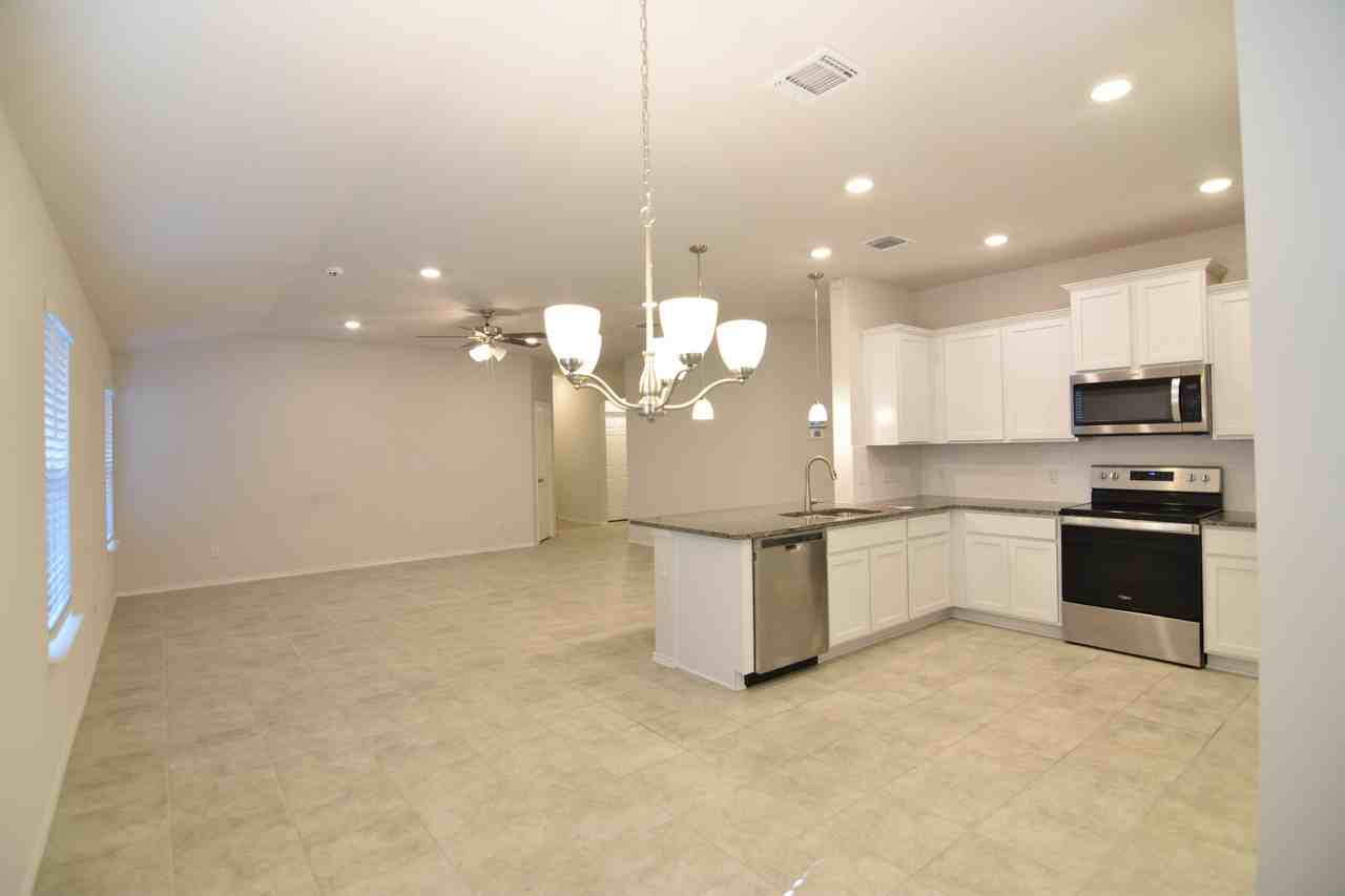 311 Chapel Knoll Rd - Photo 4 of 18