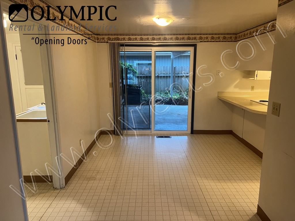 1013 North St Se - Photo 6 of 16