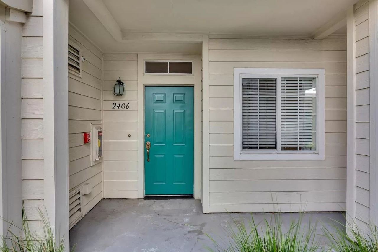 2406 Hastings Shore Ln - Photo 3 of 11