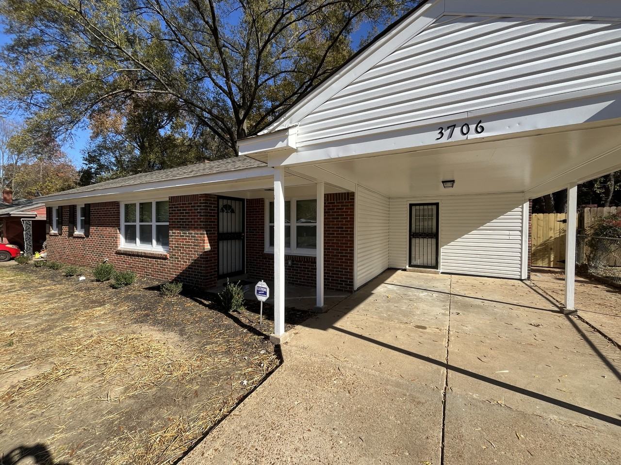 3706 Bedford Ln - Photo 2 of 21