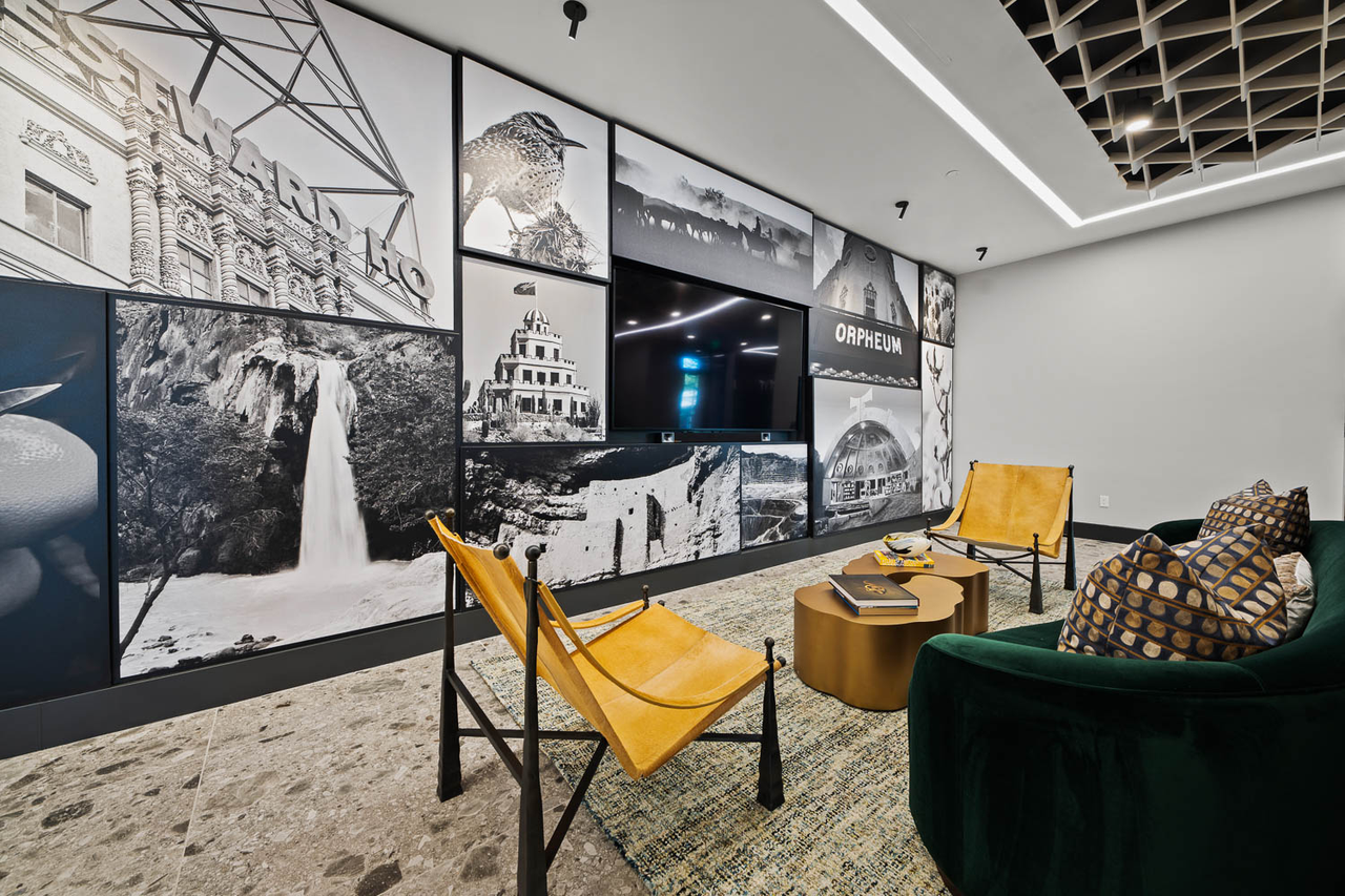 Blume on Central - Photo 3 of 44