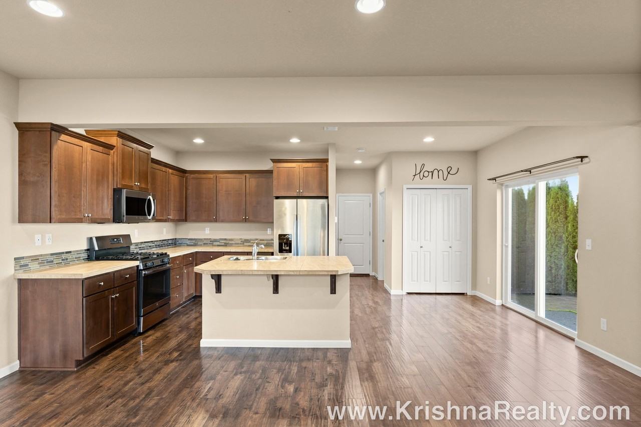 7204 Northwest Abigail Terrace - Photo 7 of 25