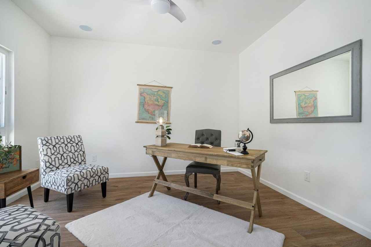 731 Beatrice St - Photo 7 of 31