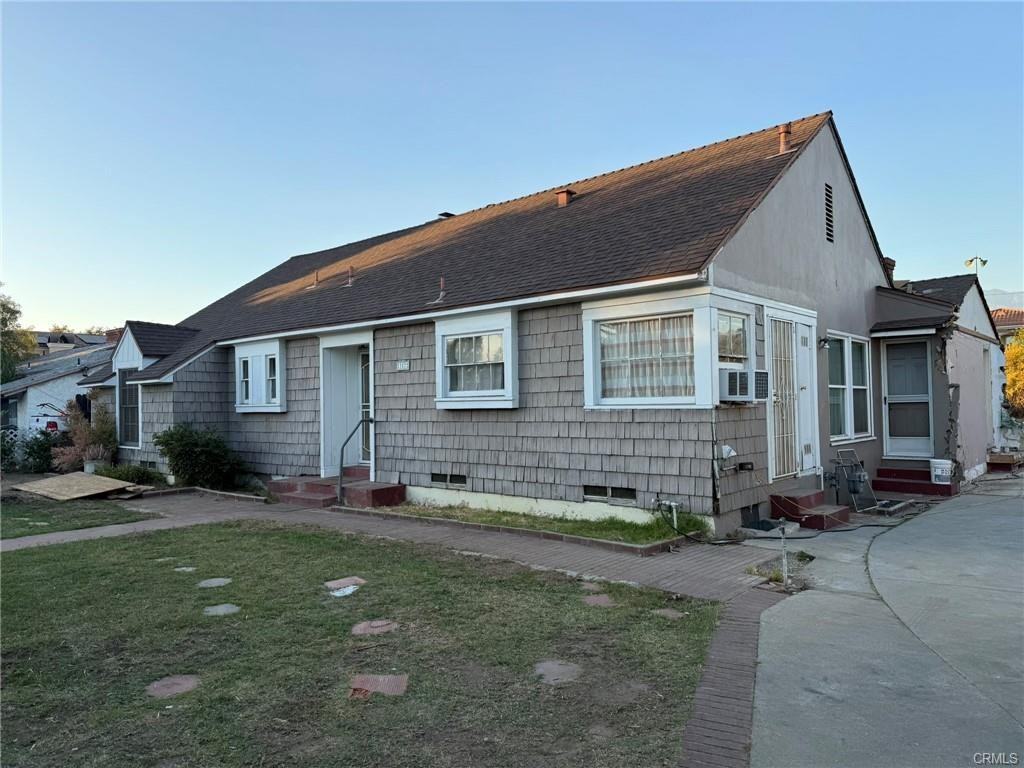 357 Las Tunas Dr #1-4 - Photo 2 of 2