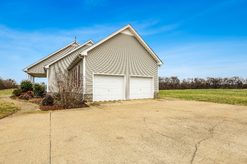 5611 Pinson Rd - Photo 3 of 20
