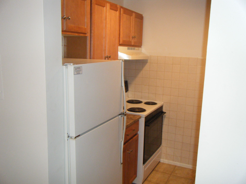 543 Brookside Dr #B - Photo 2 of 5