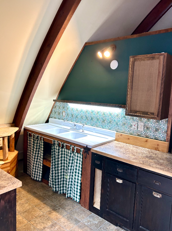 233 Seville Ln - Photo 2 of 13