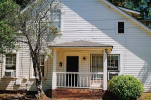 featured image of 819 17th Ave
