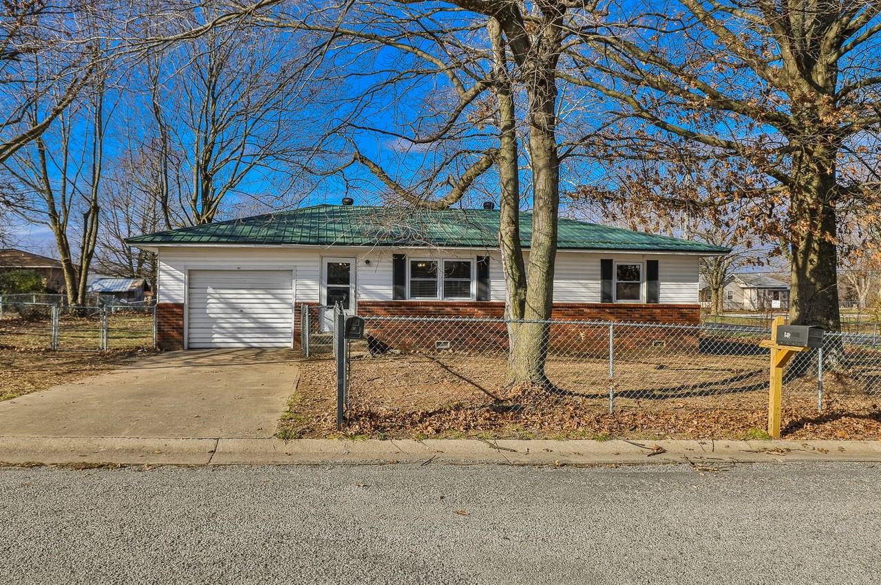 101 Norma St - Photo 2 of 24