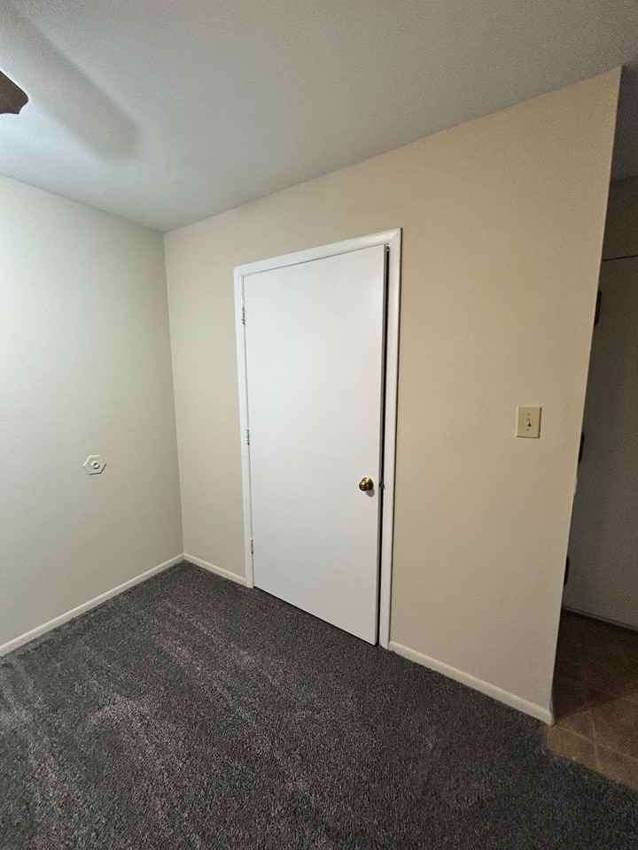 Red Oaks Apartments - Photo 3 of 11