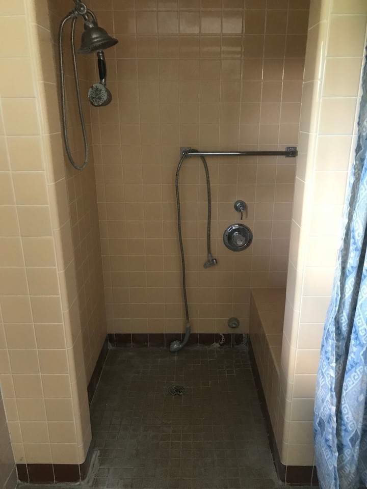 113 Hillview Ave - Photo 3 of 14