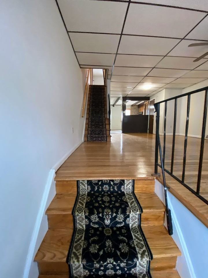 1218 Tyler St - Photo 3 of 31