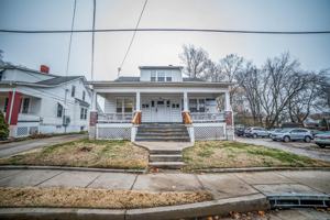 featured image of 404 N 9th St