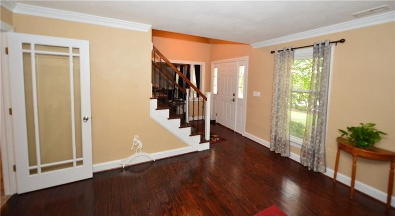 112 Orchard St - Photo 7 of 17