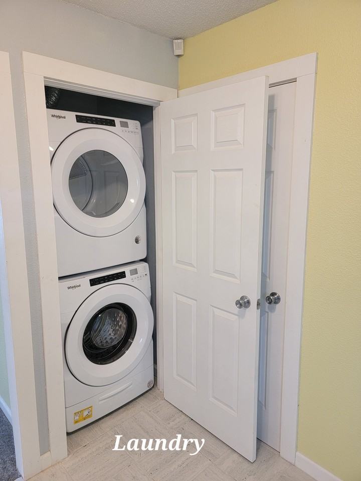 2154 S Seneca St #NA - Photo 2 of 16