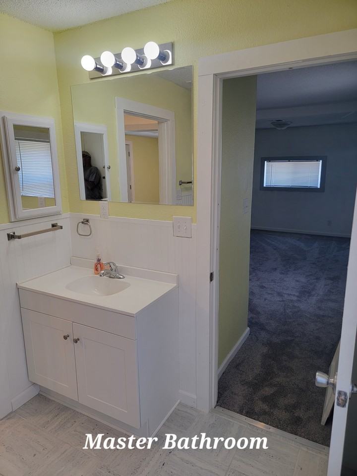 2154 S Seneca St #NA - Photo 7 of 16