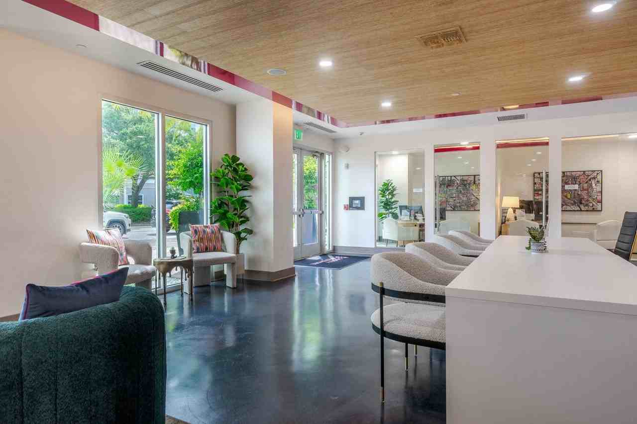 Society Westshore Apartments - Photo 2 of 32