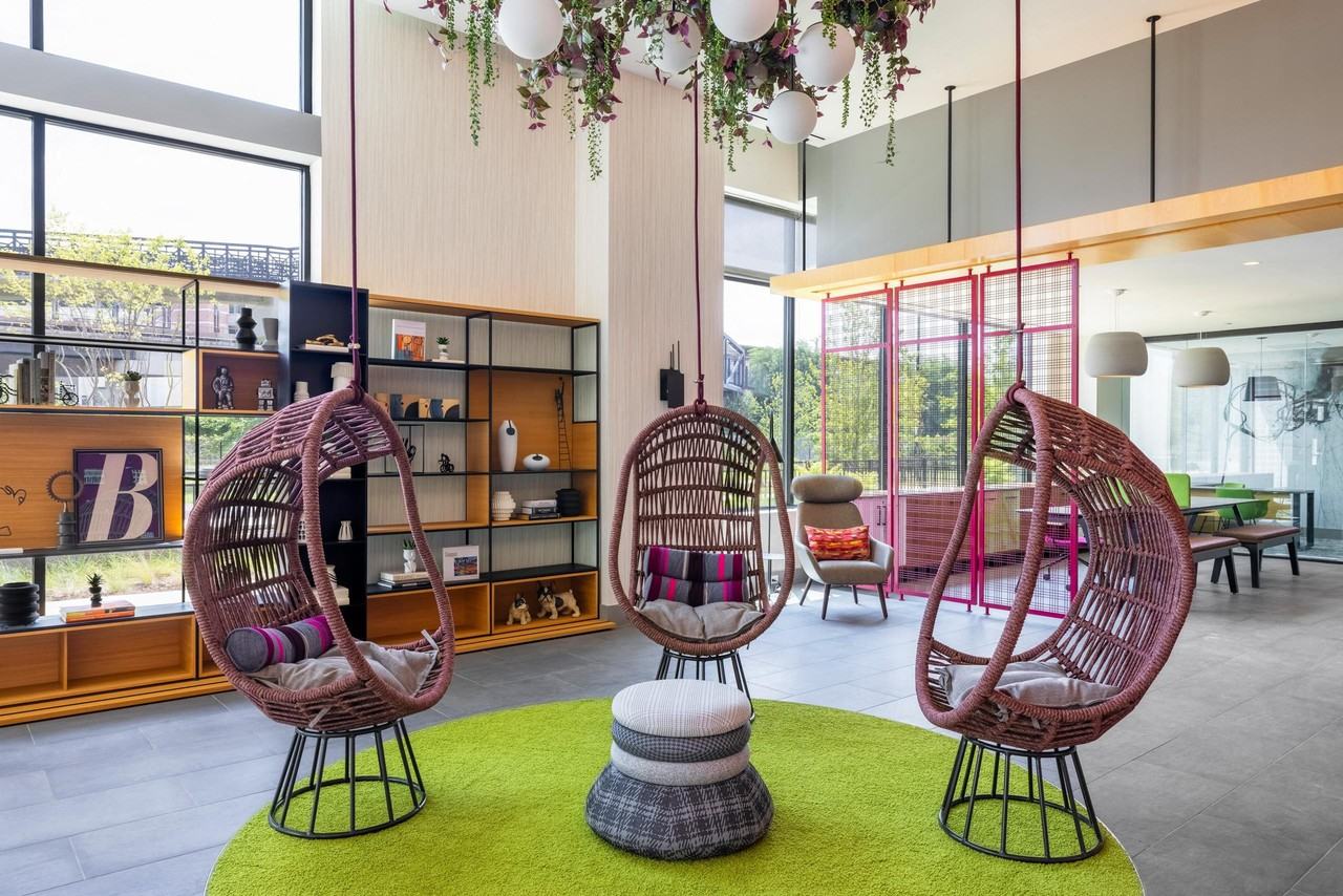 Chase & Coda at Bryant St. - Photo 3 of 44