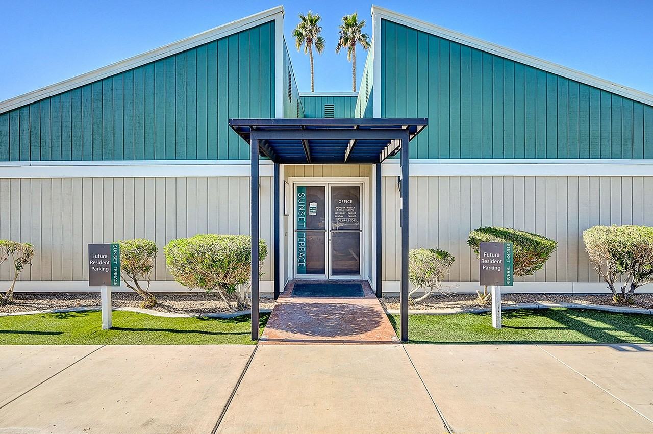 Sunset Terrace - Photo 2 of 35