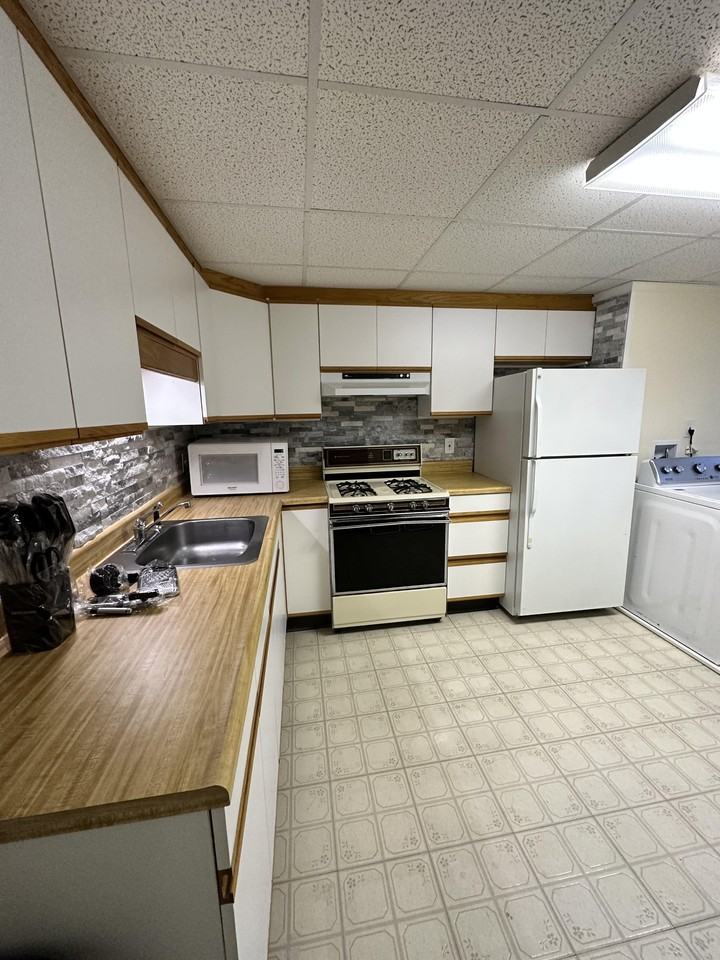 S Streeper St - Photo 4 of 11