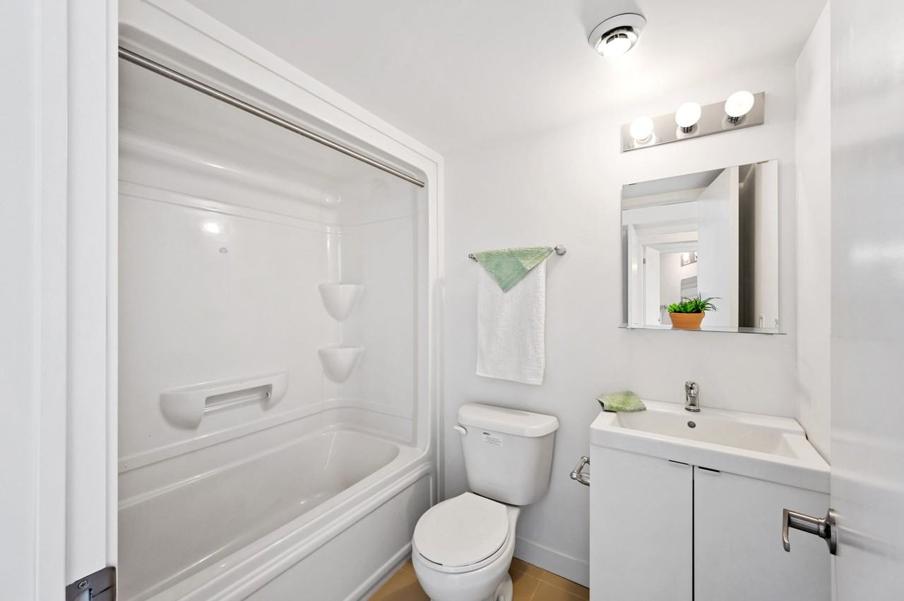 1740 Simcoe Street North - Photo 3 of 7