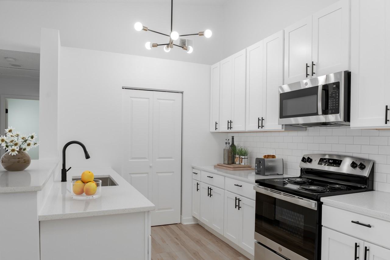 Verandas North - Photo 3 of 45