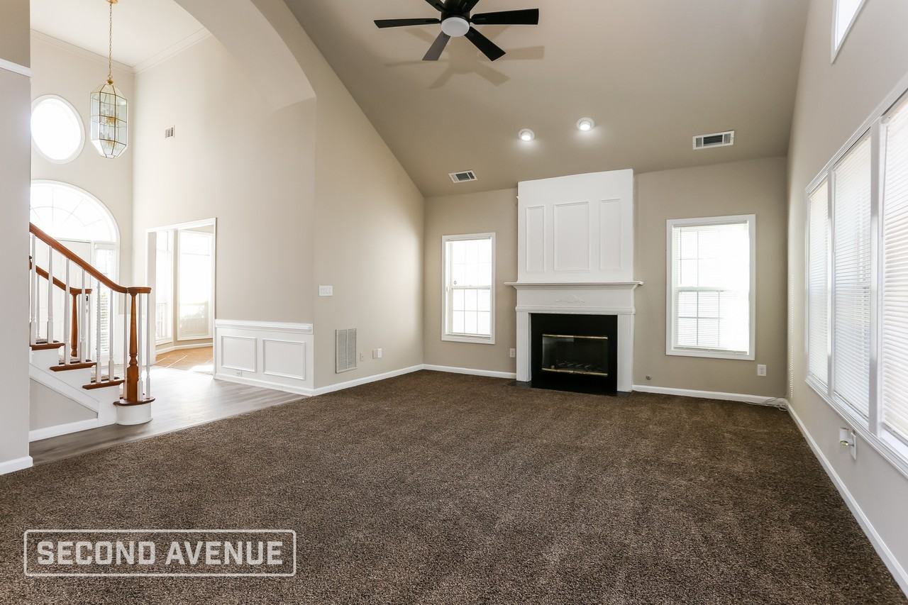 3725 Hansberry Dr - Photo 5 of 29