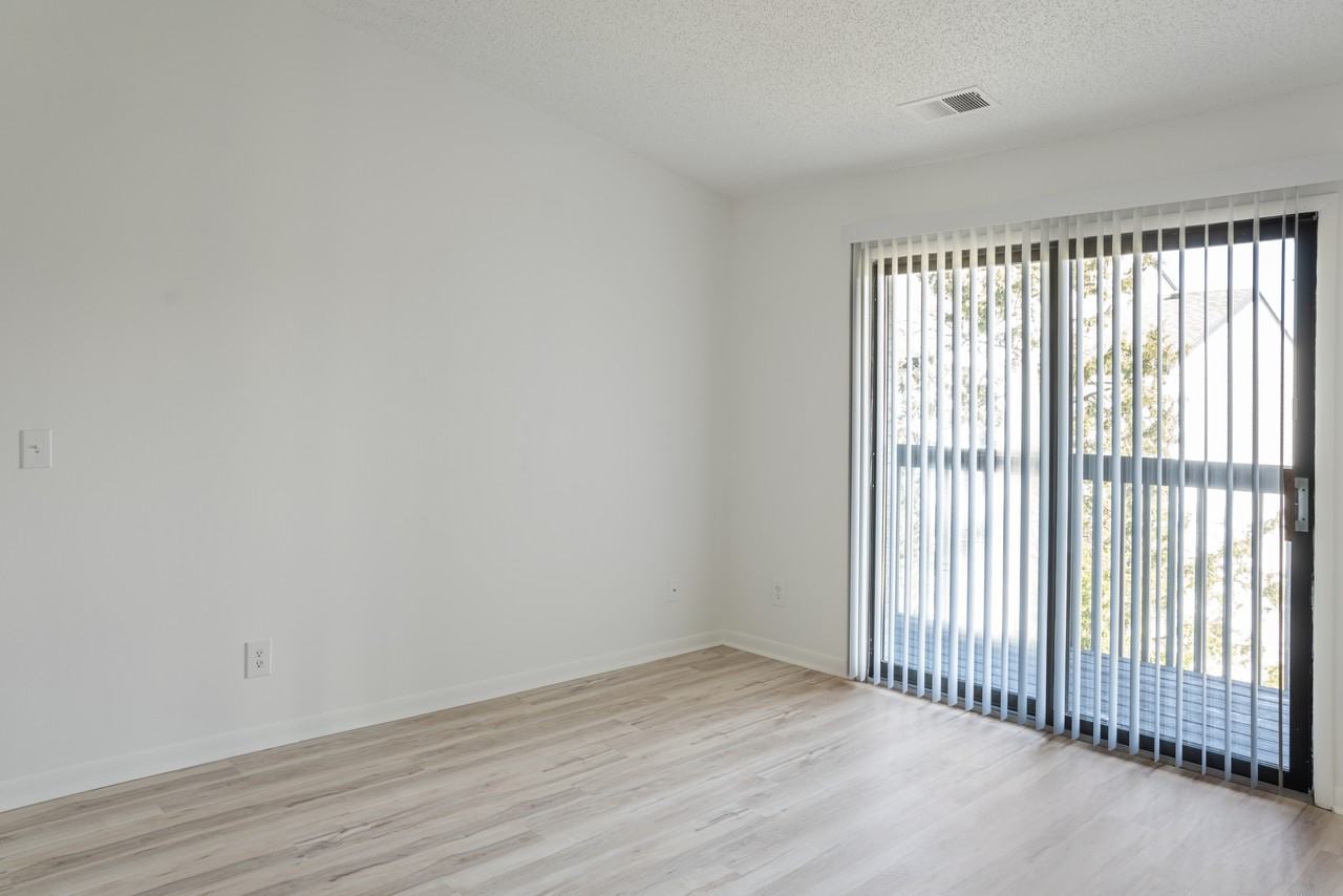 Verandas North - Photo 6 of 45