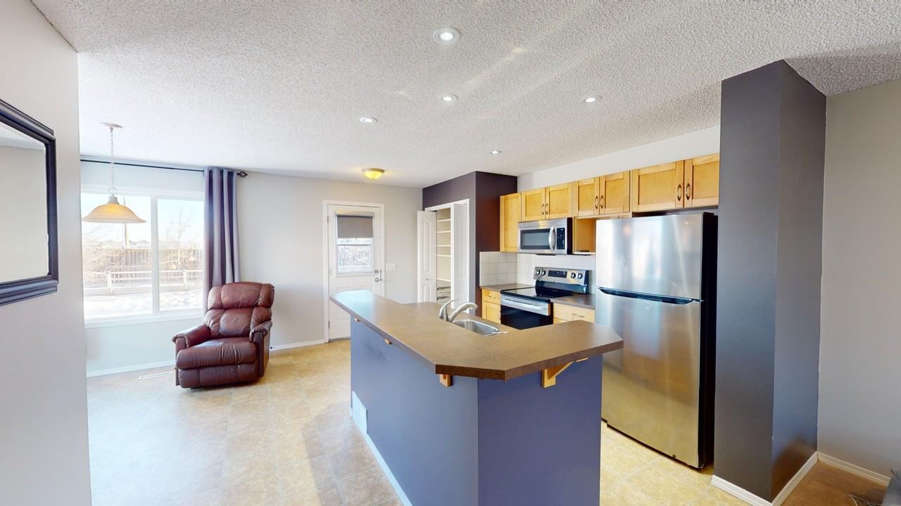 126 Aspen Circle - Photo 2 of 18