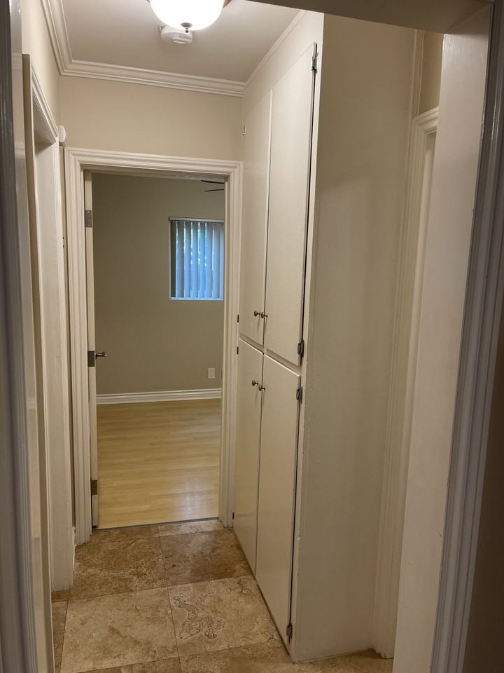 4321 Inglewood Boulevard #5 - Photo 6 of 11