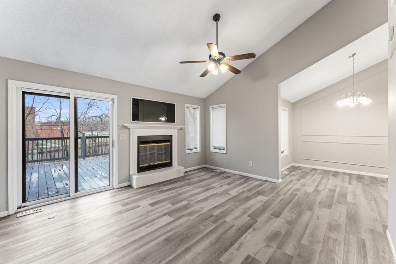 2204 Nw 58th St - Photo 7 of 45