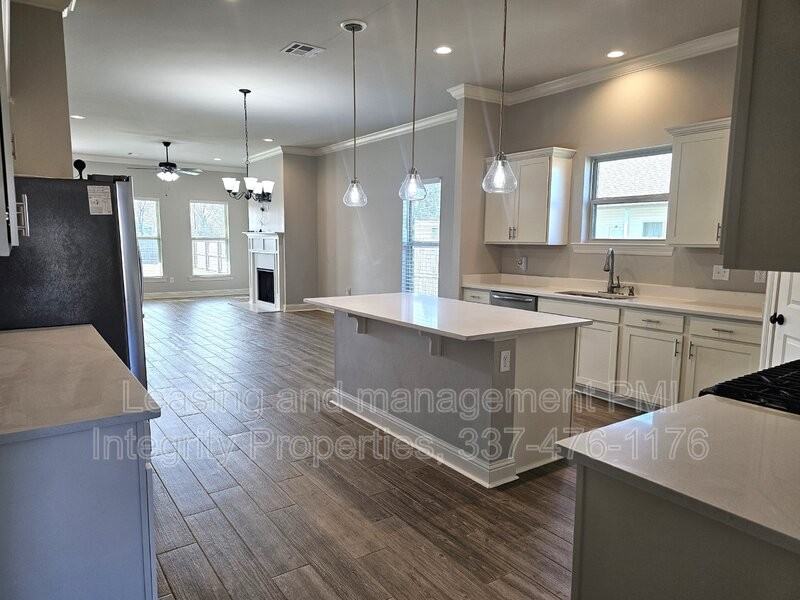 39083 Harrier St - Photo 5 of 28