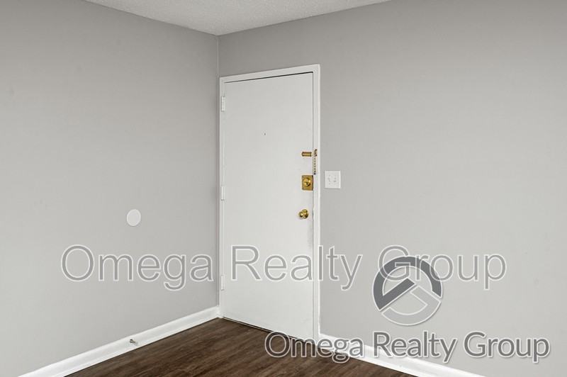 1932 2nd St Ne #6 - Photo 5 of 19