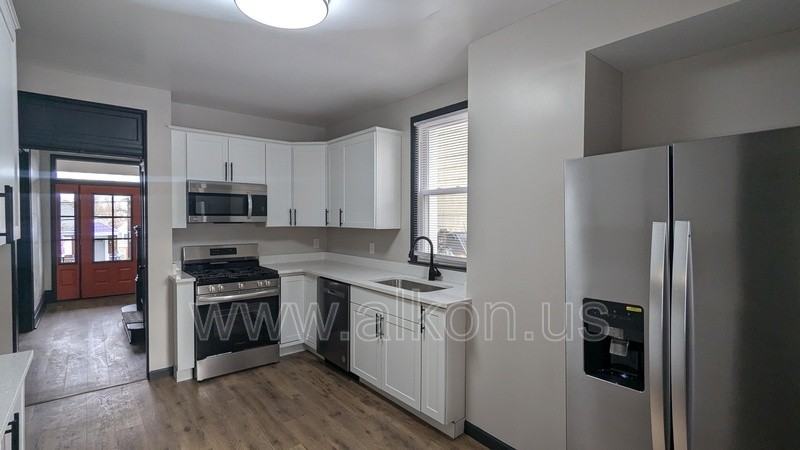916 Deely St - Photo 6 of 22