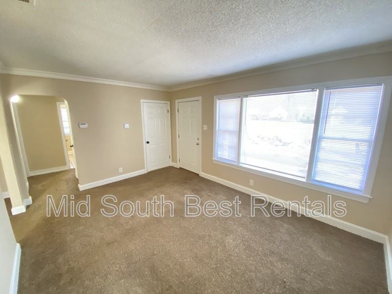 1283 Poppen Dr - Photo 2 of 10