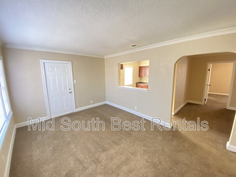 1283 Poppen Dr - Photo 3 of 10